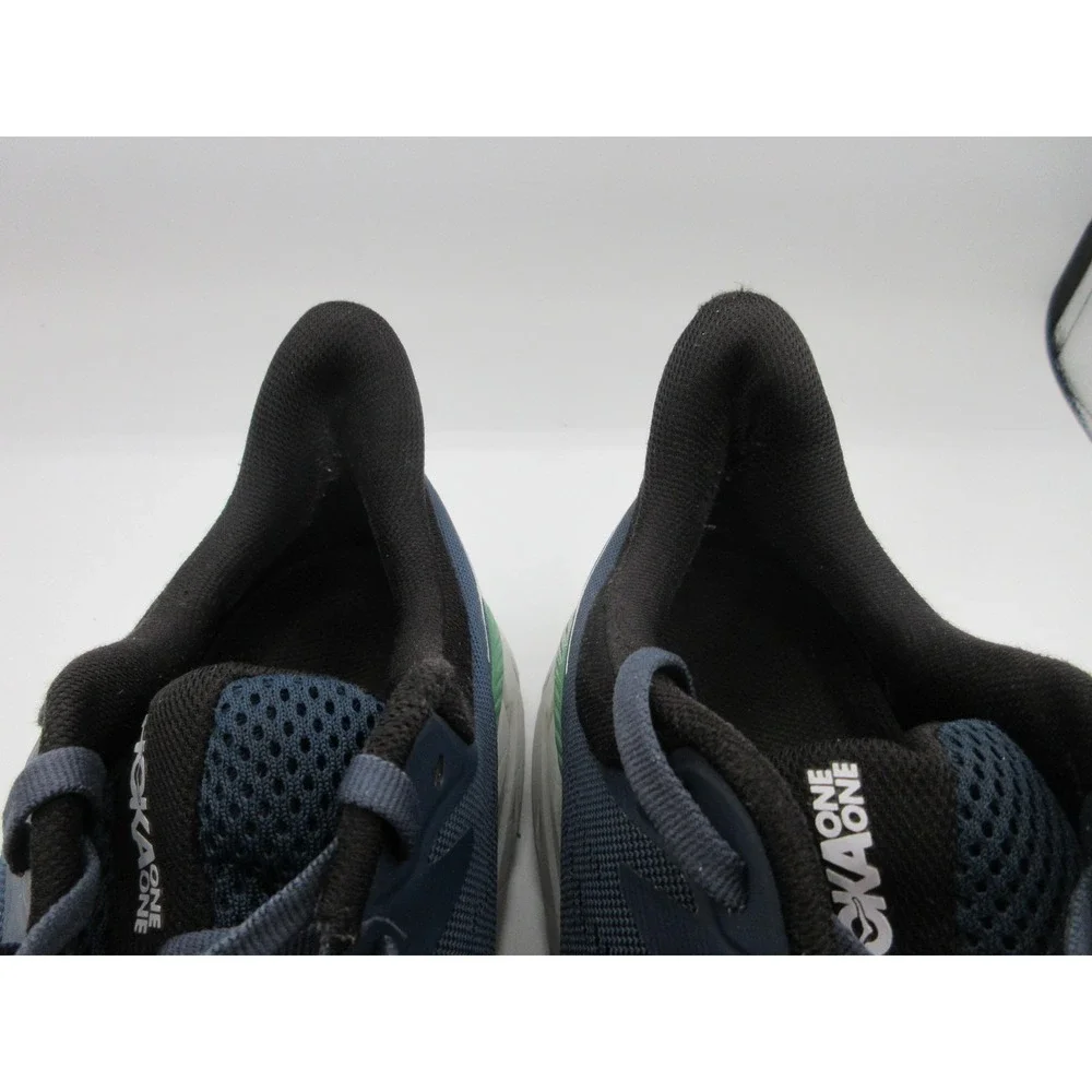 Hoka One One hoka one